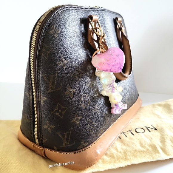 Louis Vuitton Alma Classic LV Monogram PM Bag - Picture 4 of 16